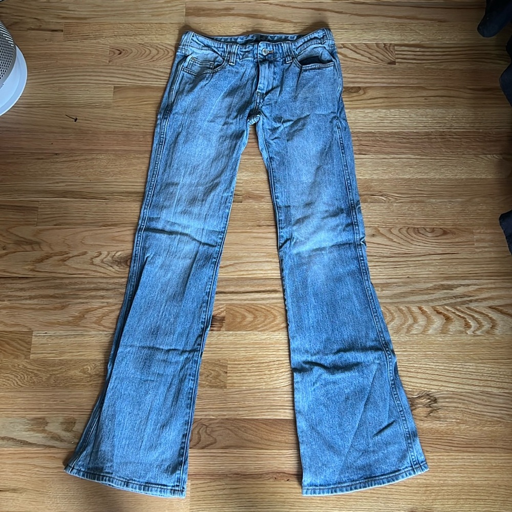 Brandy Melville J. Galt Low-Rise Jeans